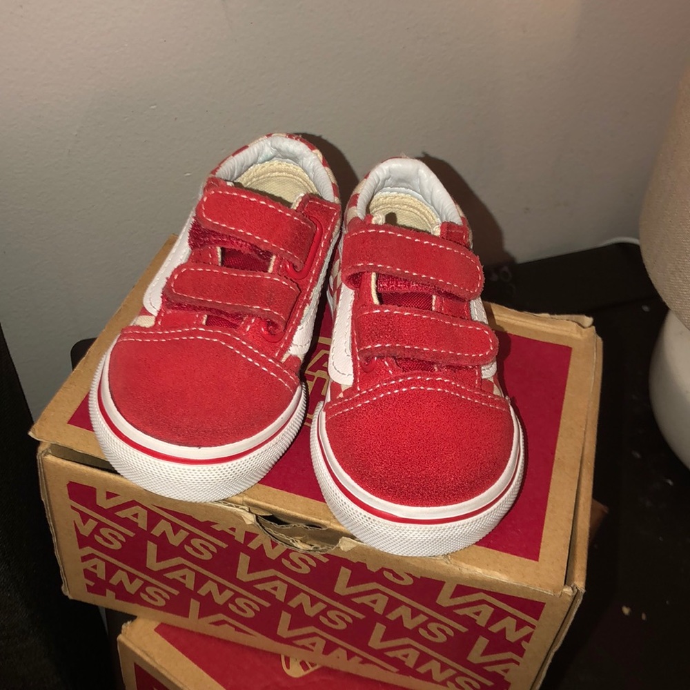 Red/White Toddler Vans